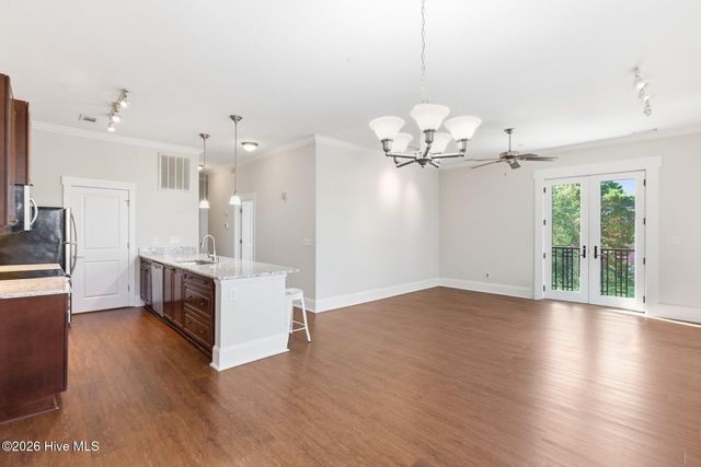 709 N 4th Street Ste 205, Wilmington, NC 28401