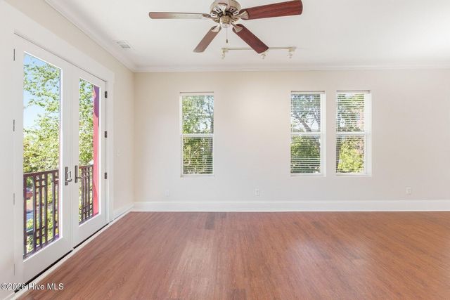 709 N 4th Street Ste 205, Wilmington, NC 28401
