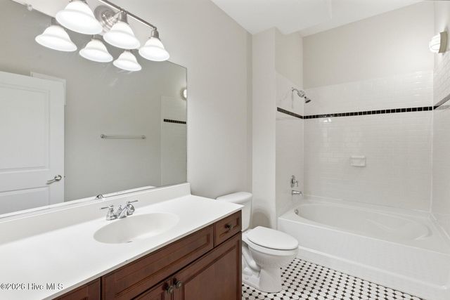709 N 4th Street Ste 205, Wilmington, NC 28401
