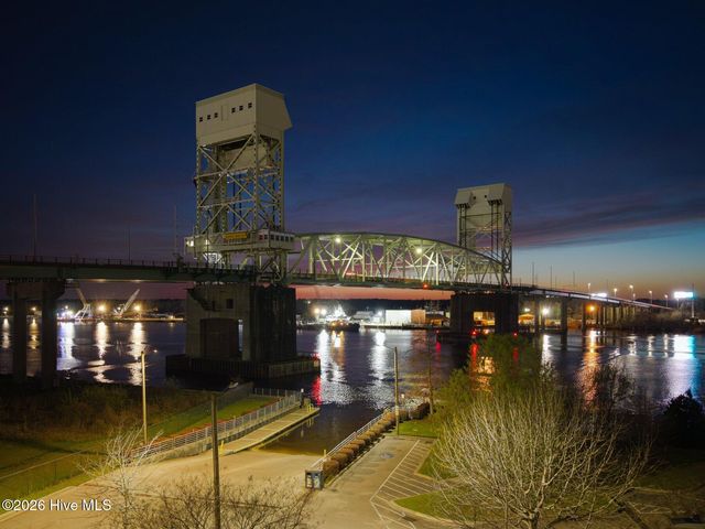 709 N 4th Street Ste 205, Wilmington, NC 28401