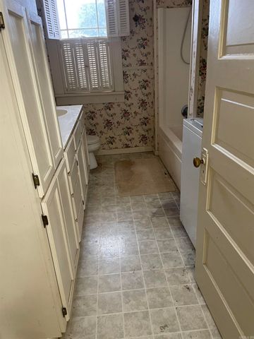 182 2nd Avenue, Holly Grove, AR 72069