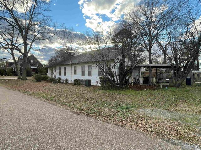 182 2nd Avenue, Holly Grove, AR 72069