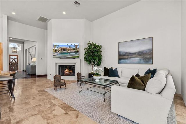79910 Mission Drive E, La Quinta, CA 92253
