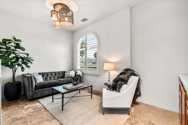 79910 Mission Drive E, La Quinta, CA 92253