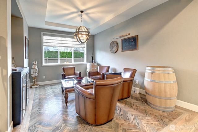 6617 Sword Fern Avenue SE, Snoqualmie, WA 98065