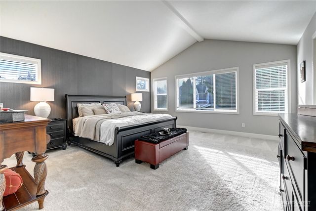 6617 Sword Fern Avenue SE, Snoqualmie, WA 98065