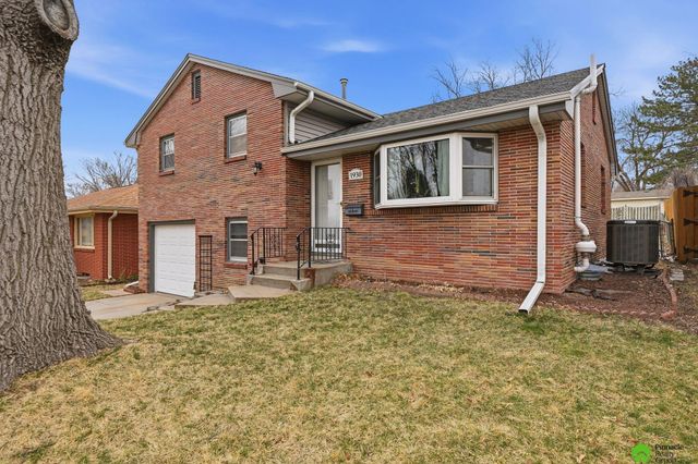 1930 N 62nd Street, Lincoln, NE 68505
