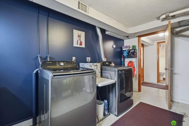 1930 N 62nd Street, Lincoln, NE 68505