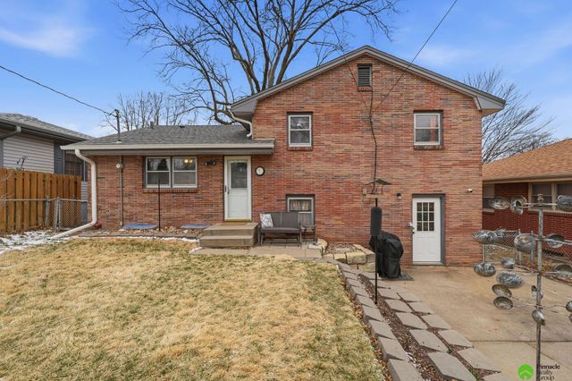 1930 N 62nd Street, Lincoln, NE 68505