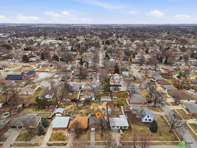 1930 N 62nd Street, Lincoln, NE 68505