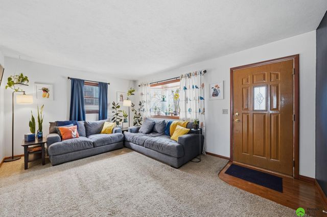 1930 N 62nd Street, Lincoln, NE 68505