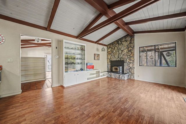 398 Rhoda Niderost Ln, West Point, CA 95255