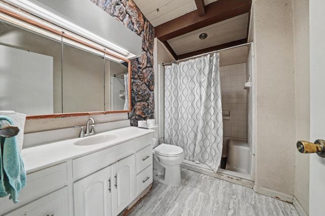 398 Rhoda Niderost Ln, West Point, CA 95255