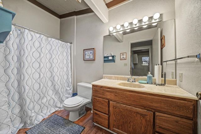 398 Rhoda Niderost Ln, West Point, CA 95255