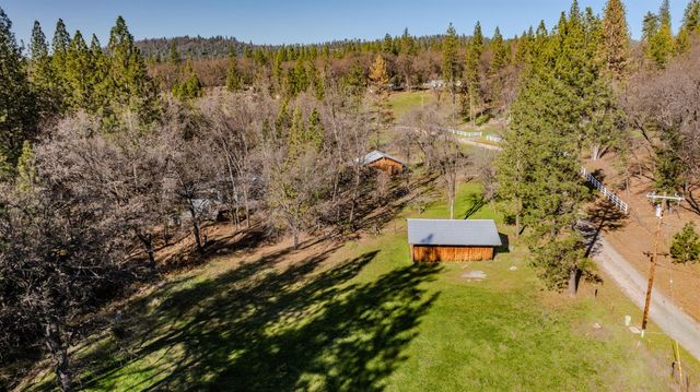 398 Rhoda Niderost Ln, West Point, CA 95255