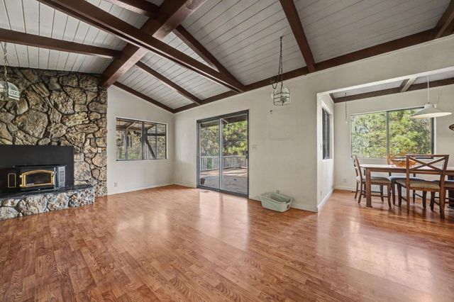 398 Rhoda Niderost Ln, West Point, CA 95255