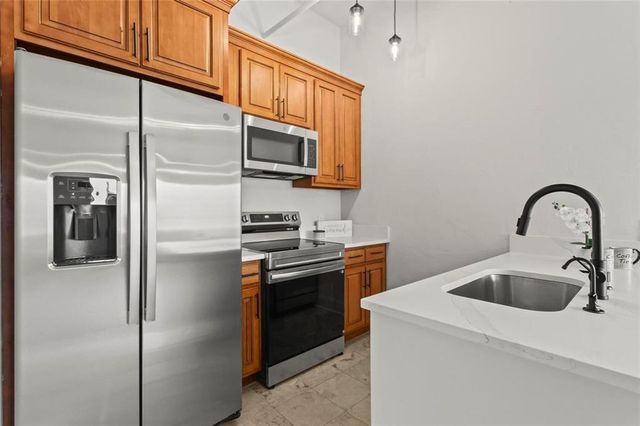 120 Ralph Mcgill NE Boulevard 703, Atlanta, GA 30308