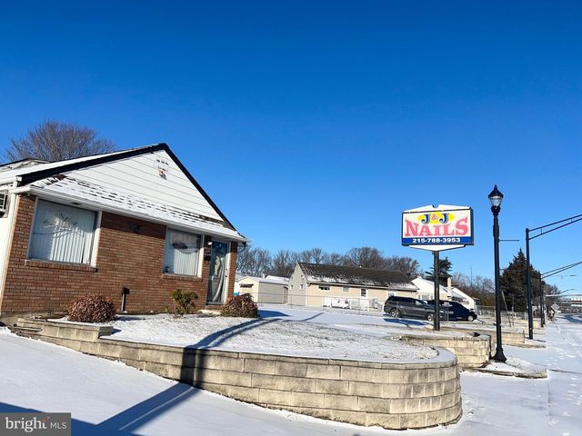 1315 VETERANS HWY, Bristol, PA 19007