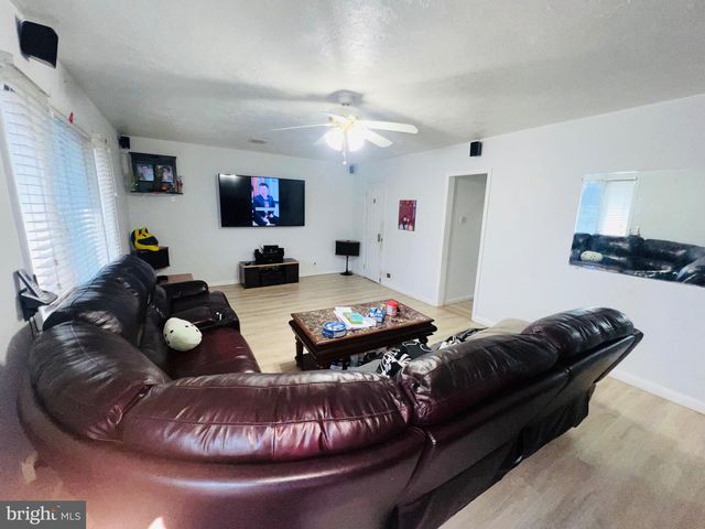 1315 VETERANS HWY, Bristol, PA 19007