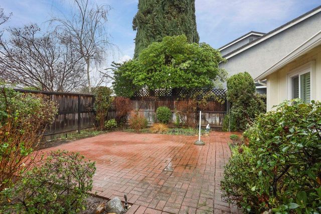 2424 Meadow Lake, Stockton, CA 95207