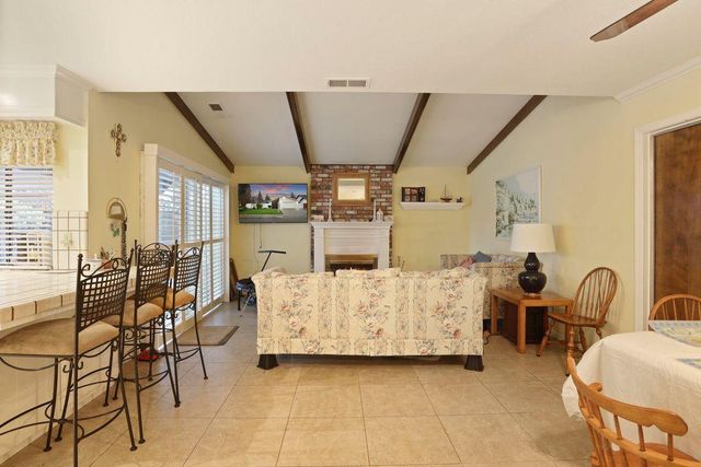 2424 Meadow Lake, Stockton, CA 95207