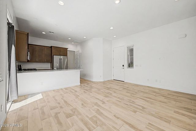 25832 N 77TH Drive, Peoria, AZ 85383