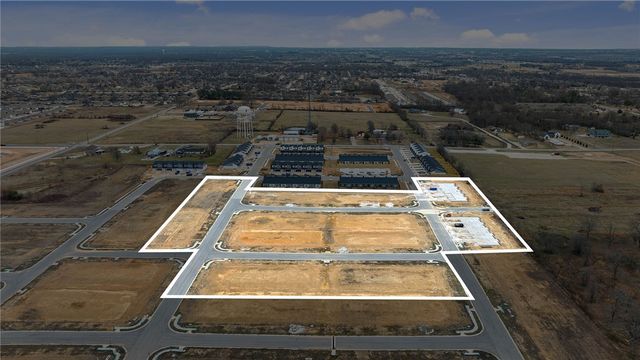 1951 Lapis Avenue, Centerton, AR 72719