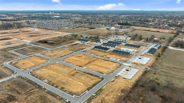 1951 Lapis Avenue, Centerton, AR 72719