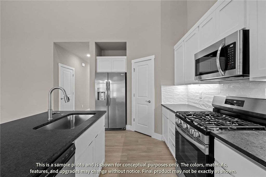 1951 Lapis Avenue, Centerton, AR 72719