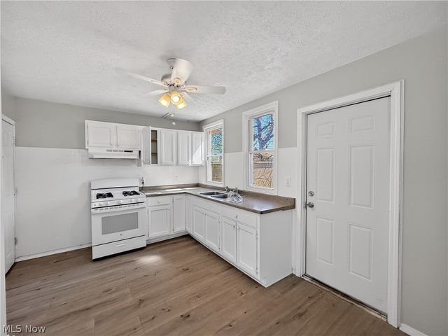 1850 E 32nd Street, Lorain, OH 44055