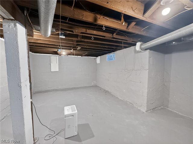1850 E 32nd Street, Lorain, OH 44055