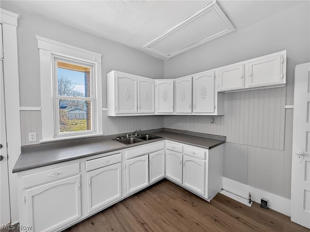 1850 E 32nd Street, Lorain, OH 44055