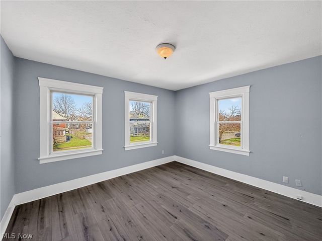 1850 E 32nd Street, Lorain, OH 44055