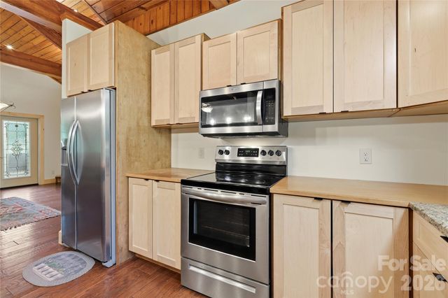 3540 Fork Creek Road, Saluda, NC 28773