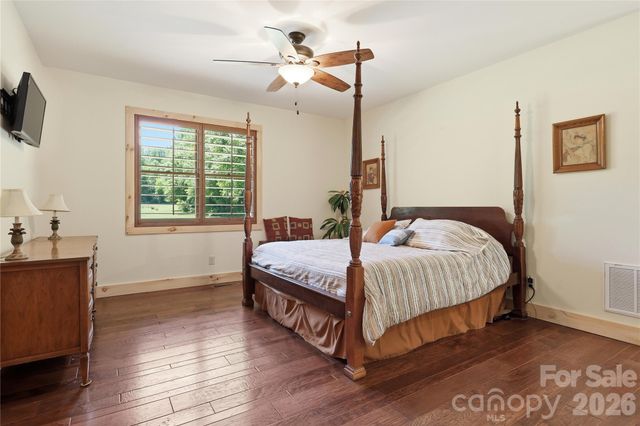 3540 Fork Creek Road, Saluda, NC 28773