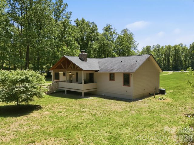 3540 Fork Creek Road, Saluda, NC 28773