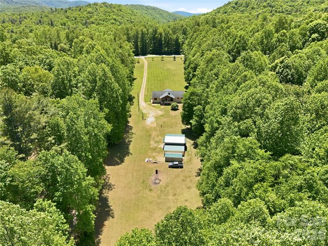 3540 Fork Creek Road, Saluda, NC 28773