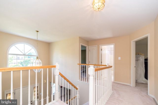 1 CRESTWOOD CT, Phoenixville, PA 19460