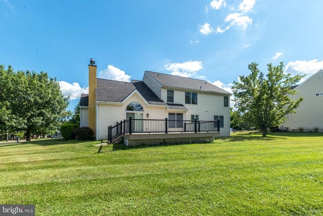 1 CRESTWOOD CT, Phoenixville, PA 19460