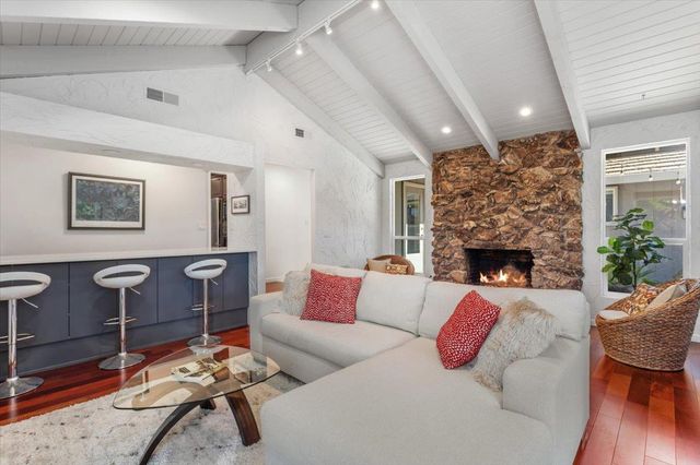 600 Whitehall Way, Sacramento, CA 95864