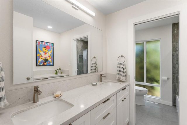 600 Whitehall Way, Sacramento, CA 95864