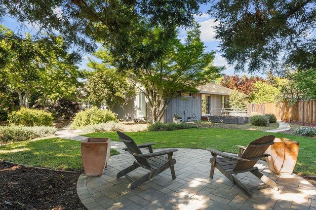 600 Whitehall Way, Sacramento, CA 95864