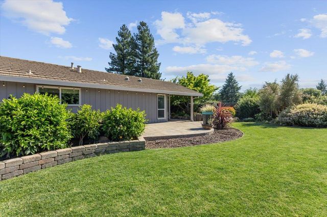 600 Whitehall Way, Sacramento, CA 95864
