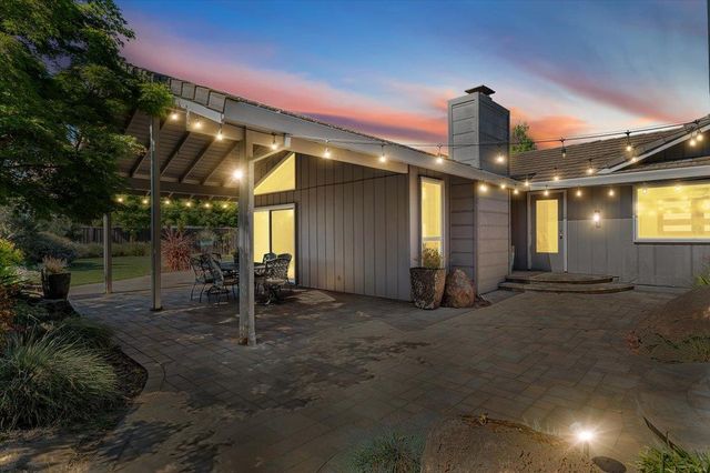 600 Whitehall Way, Sacramento, CA 95864