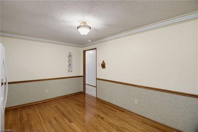 5720 Birchdale Drive, Winston-salem, NC 27106