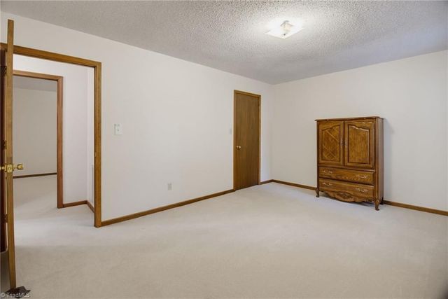 5720 Birchdale Drive, Winston-salem, NC 27106
