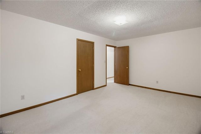 5720 Birchdale Drive, Winston-salem, NC 27106