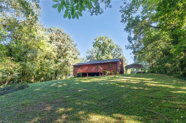5720 Birchdale Drive, Winston-salem, NC 27106