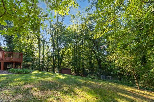 5720 Birchdale Drive, Winston-salem, NC 27106