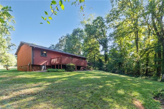 5720 Birchdale Drive, Winston-salem, NC 27106